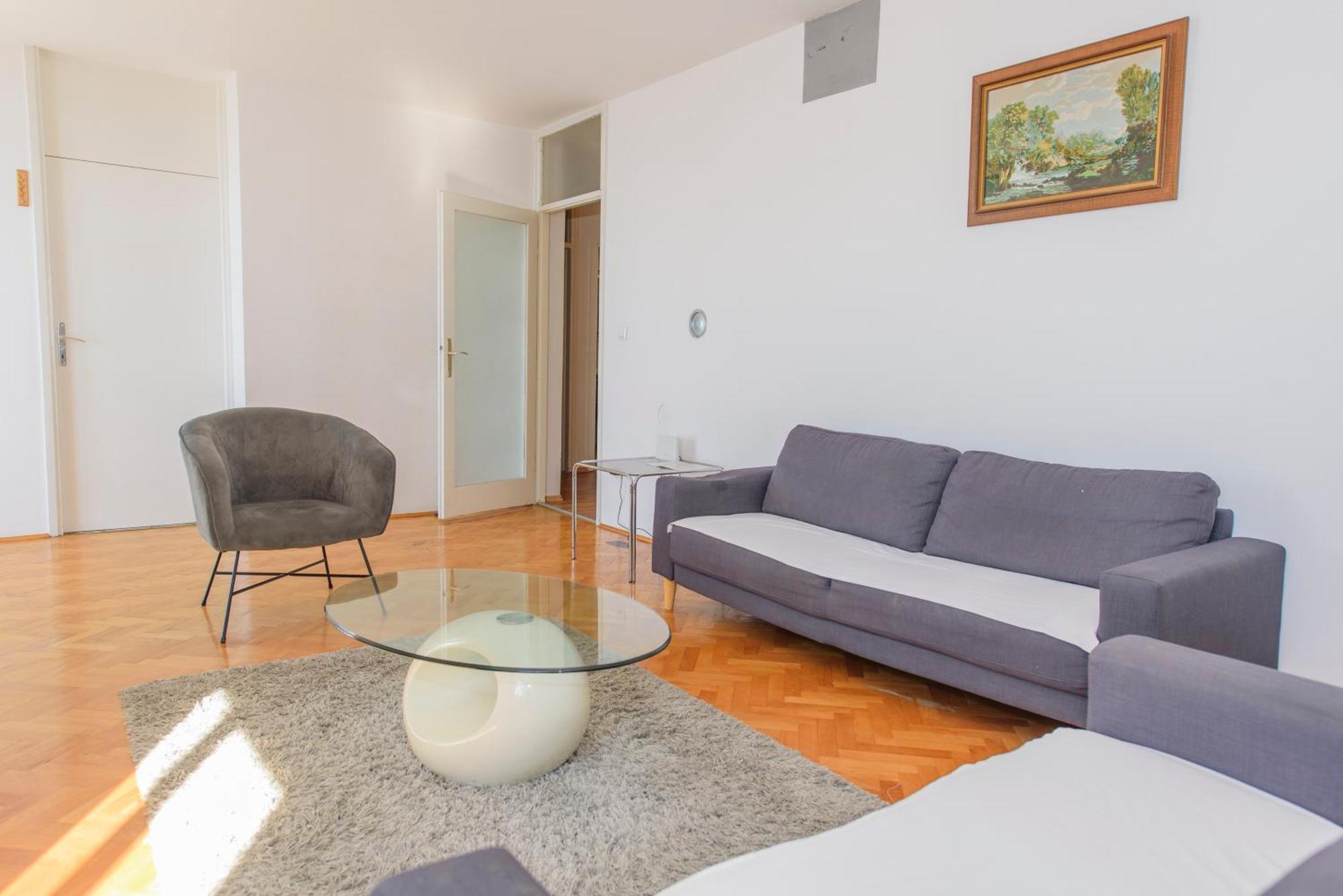 Sunny Apartment Омиш Экстерьер фото